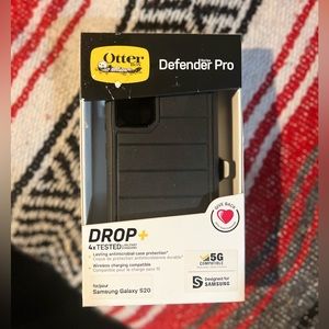 Otter box defender pro phone case. Drop proof case Galaxy S20.